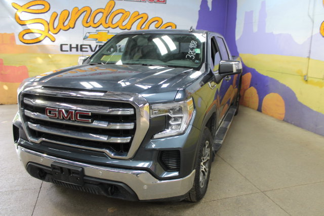 Used 2019 GMC Sierra 1500 SLE w/ X31 Off-Road Package AWD/4WD image 4