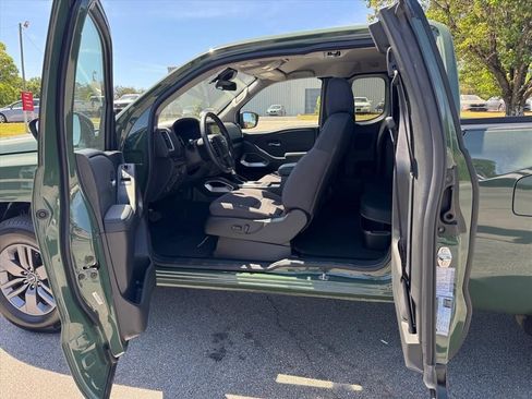 Certified 2024 Nissan Frontier SV w/ SV Convenience Package RWD image 13