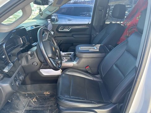 Used 2022 Chevrolet Silverado 1500 LTZ image 9