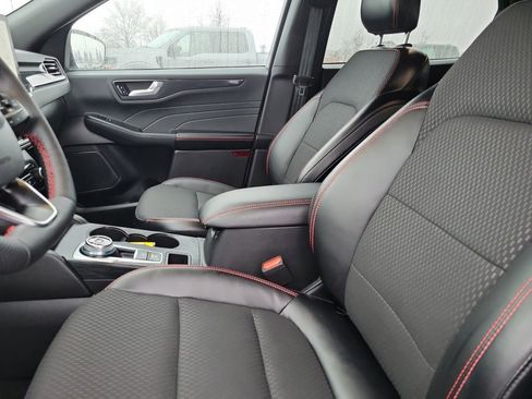 Used 2023 Ford Escape ST-Line w/ Tech Pack #1 AWD/4WD image 20