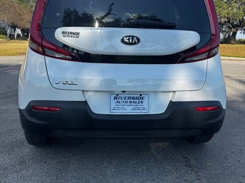 Used 2020 Kia Soul LX image 4