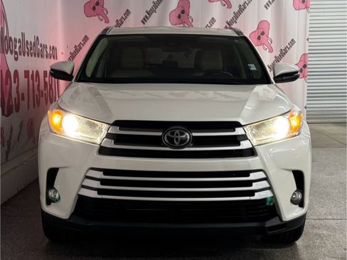 Used 2019 Toyota Highlander XLE image 5