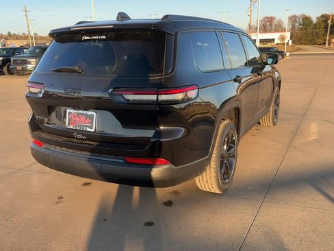 New 2025 Jeep Grand Cherokee L Altitude image 8