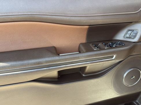 Used 2023 Ford Expedition King Ranch image 12