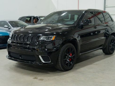 Used 2018 Jeep Grand Cherokee SRT w/ Trailer Tow Group IV image 3