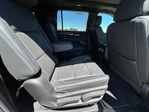 Used 2024 GMC Yukon XL Denali AWD/4WD image 33