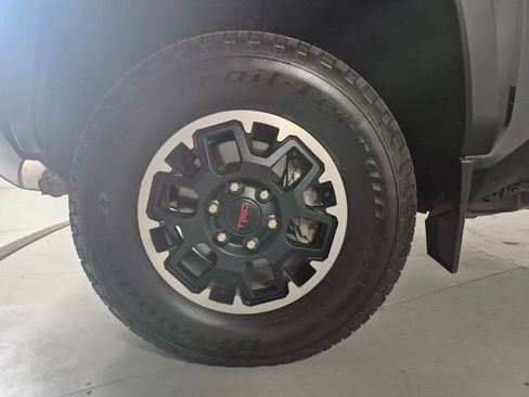 Certified 2024 Toyota Tacoma TRD Off-Road image 10