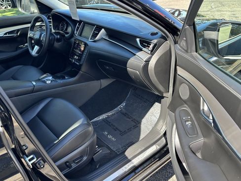 Certified 2024 INFINITI QX50 Pure image 29