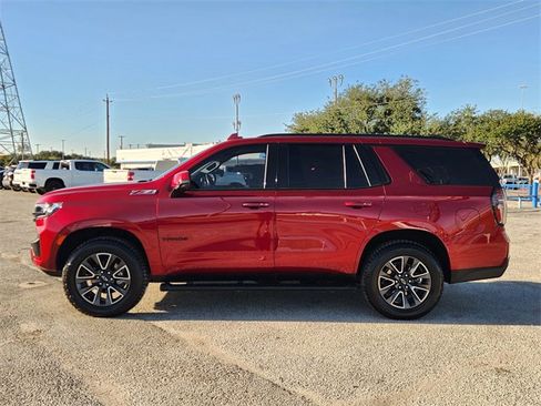 Used 2021 Chevrolet Tahoe Z71 w/ Z71 Signature Package image 4
