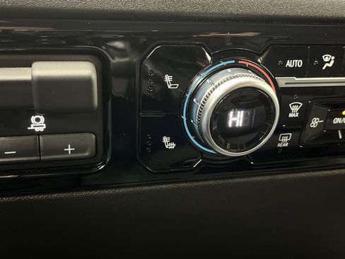 Certified 2024 GMC Sierra 1500 Elevation image 24