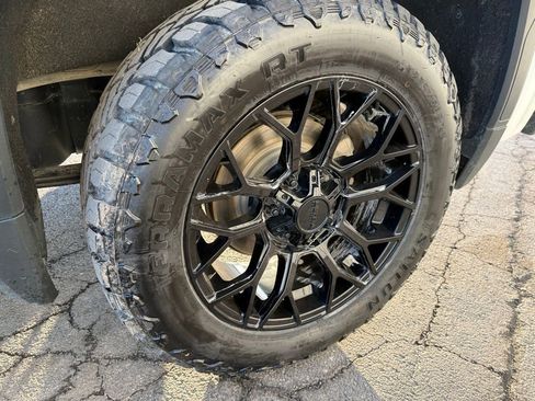 Used 2020 GMC Sierra 1500 Elevation w/ Elevation Value Package image 35