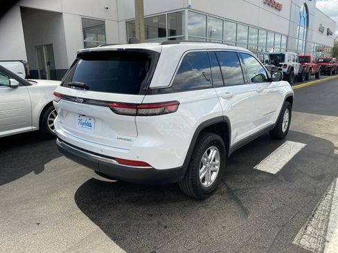 Used 2023 Jeep Grand Cherokee Laredo w/ Luxury Tech Group I image 7