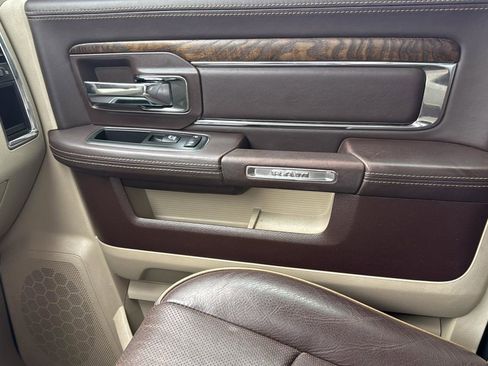 Used 2016 RAM 2500 Longhorn w/ Convenience Group image 21