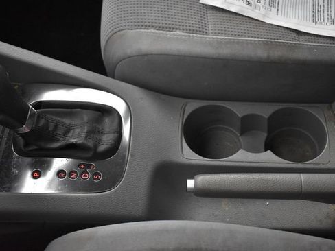 Used 2009 Volkswagen Jetta S FWD image 13