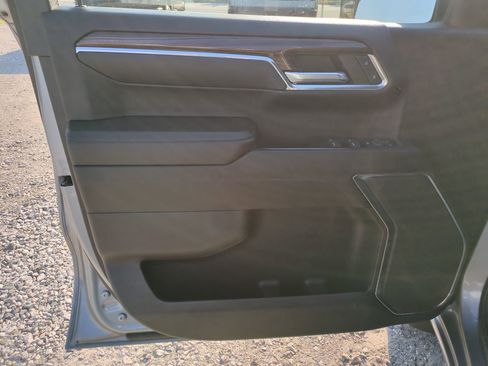 Used 2023 Chevrolet Silverado 1500 LT AWD/4WD image 14