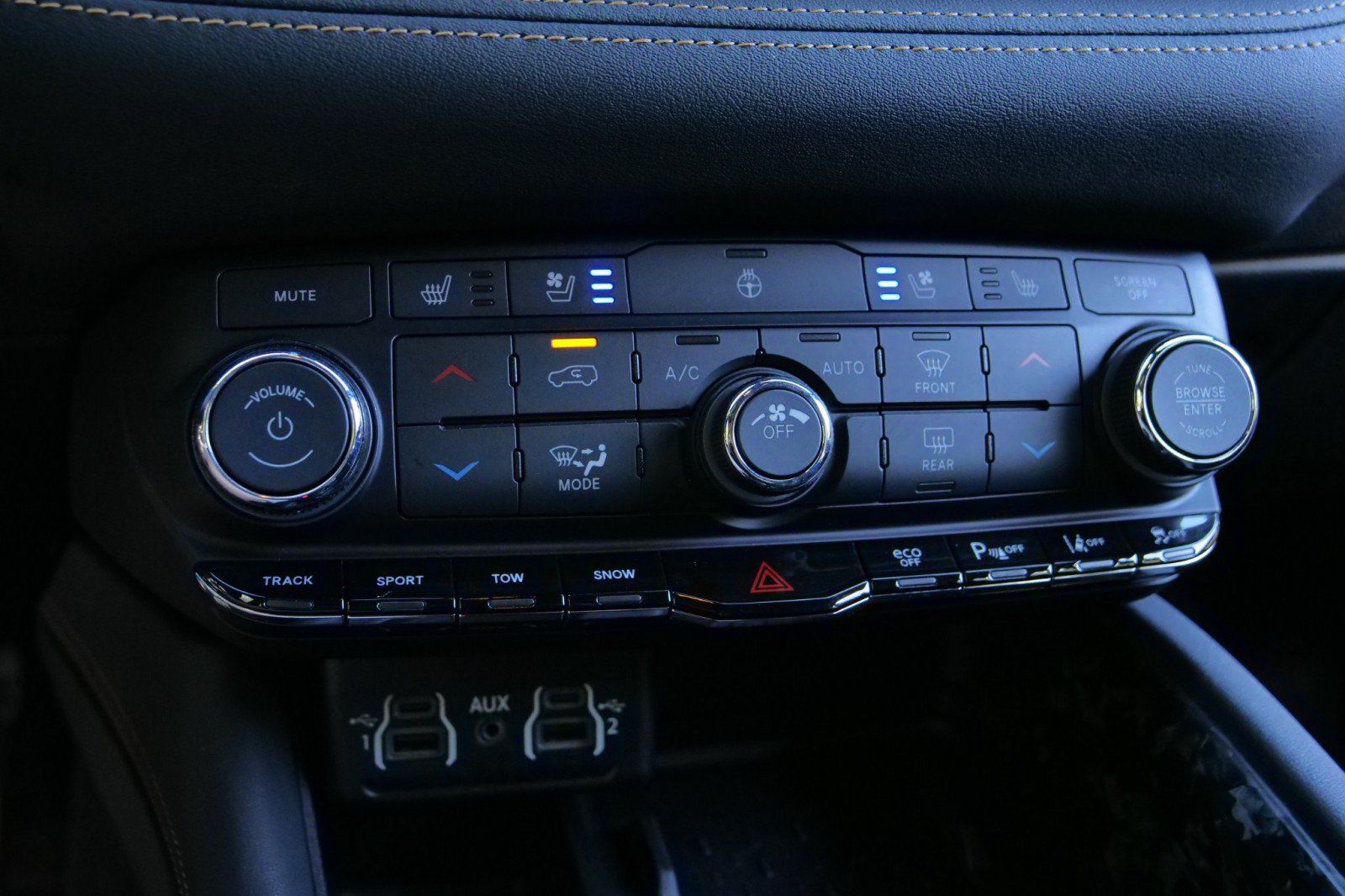 Used 2025 Dodge Durango R/T AWD/4WD image 19
