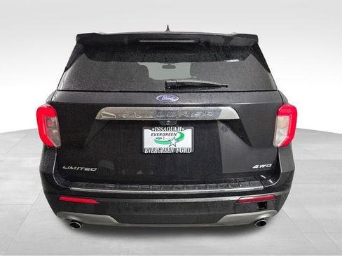 Used 2023 Ford Explorer Limited image 6