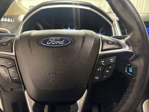 Used 2020 Ford Edge SEL w/ Convenience Package image 16