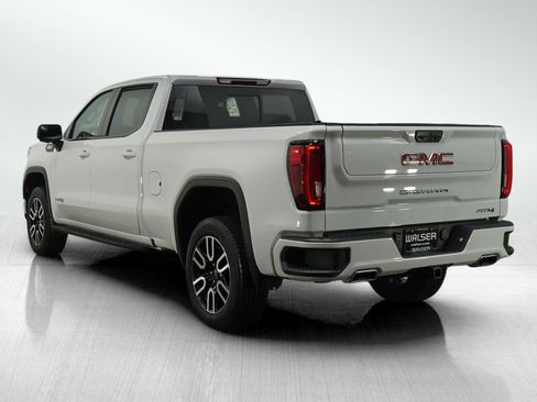 Used 2022 GMC Sierra 1500 AT4 w/ AT4 Preferred Package AWD/4WD image 4