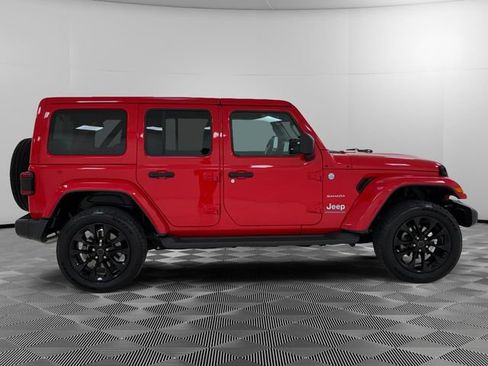 Used 2024 Jeep Wrangler Unlimited Sahara w/ Technology Group AWD/4WD image 6