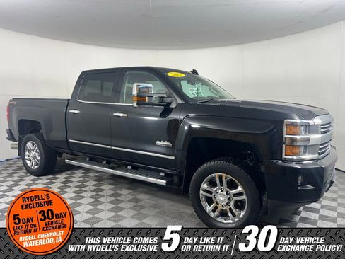 Certified 2015 Chevrolet Silverado 2500 High Country w/ Duramax Plus Package image 2