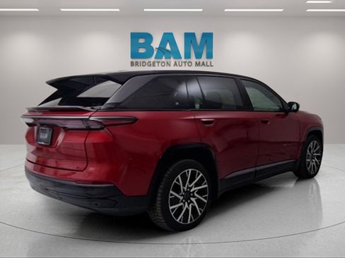 New 2025 Jeep Wagoneer Limited image 7