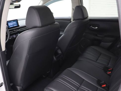 Used 2023 Honda HR-V EX-L image 10