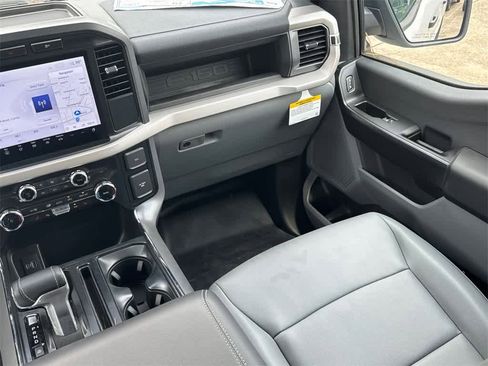 New 2023 Ford F150 Lightning Pro image 20