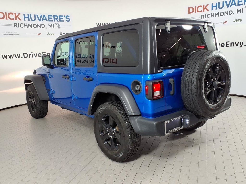 Used 2023 Jeep Wrangler Unlimited Sport AWD/4WD image 6