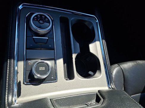 Used 2021 Ford Expedition XLT AWD/4WD image 26