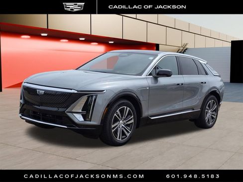 New 2026 Cadillac Lyriq Luxury image 1