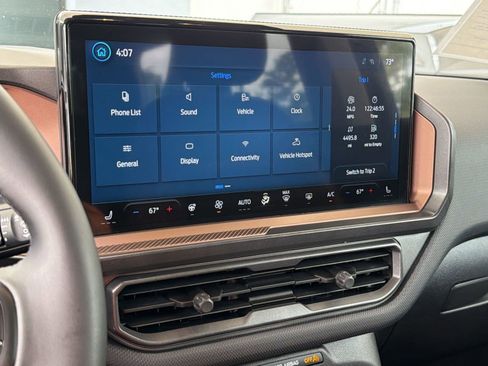 Used 2025 Ford Bronco Sport Outer Banks AWD/4WD image 22