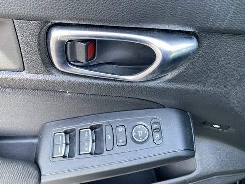 Used 2025 Honda Civic Sport image 13
