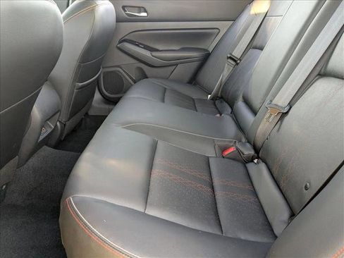 Used 2023 Nissan Altima 2.5 SR w/ SR Premium Package image 17