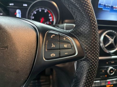 Used 2019 Mercedes-Benz CLA 250 image 14