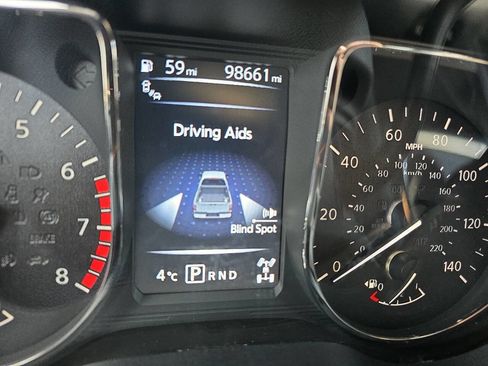 Used 2018 Nissan Titan XD image 46