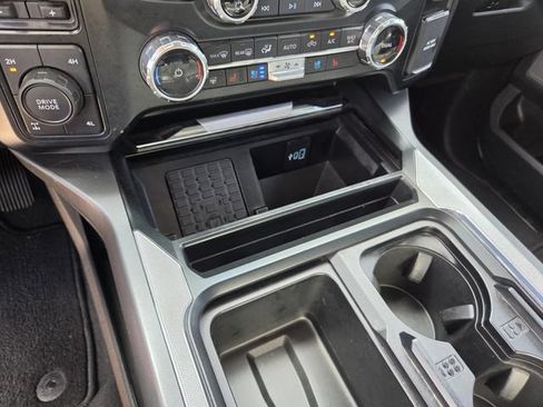 Used 2023 Ford F250 Lariat w/ Lariat Ultimate Package AWD/4WD image 11