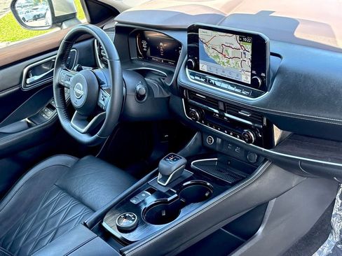 Certified 2023 Nissan Rogue Platinum w/ Platinum Premium Package AWD/4WD image 31