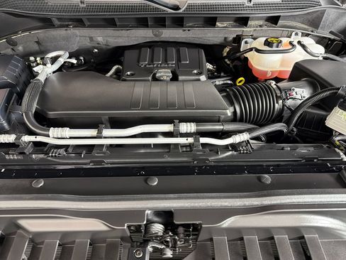 Used 2025 Chevrolet Silverado 1500 LT Trail Boss w/ LPO, Dark Essentials Package AWD/4WD image 24