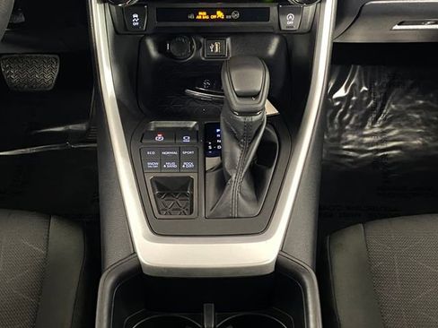 Used 2025 Toyota RAV4 XLE image 16