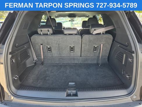 Used 2025 Chevrolet Traverse LT FWD image 19
