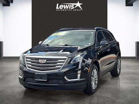 Used 2017 Cadillac XT5 Luxury w/ Driver Awareness Package FWD image 1