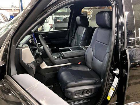 New 2026 Toyota Tundra Platinum AWD/4WD image 9