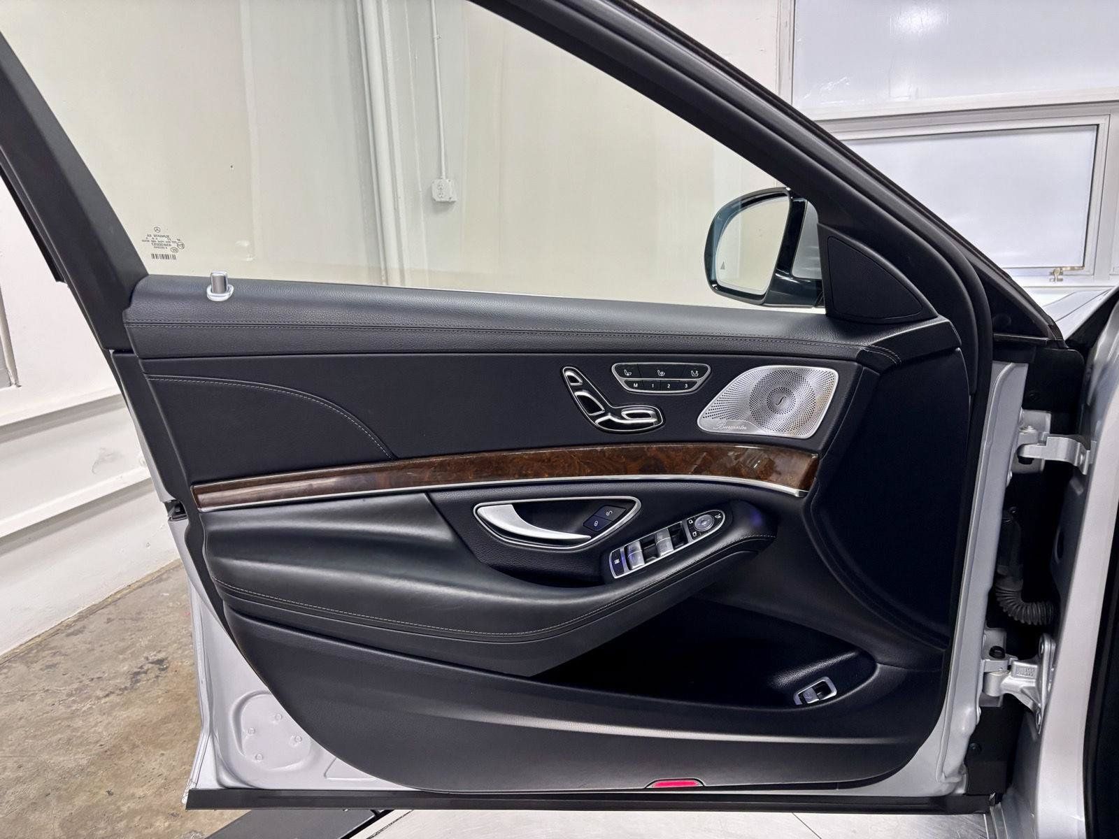 Used 2016 Mercedes-Benz S 550 4MATIC Sedan image 13