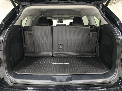 Used 2022 Toyota Highlander Limited image 23