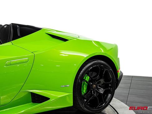 Used 2017 Lamborghini Huracan LP 610-4 AWD/4WD image 17