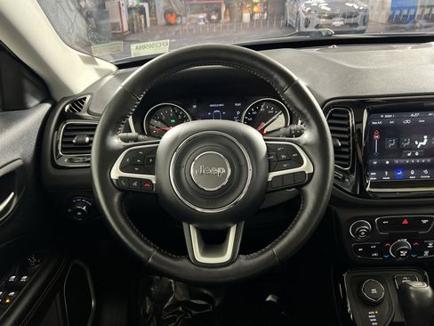 Used 2019 Jeep Compass Limited image 14