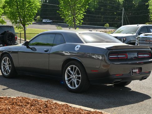 Used 2022 Dodge Challenger GT image 11