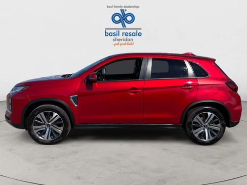 Used 2022 Mitsubishi Outlander Sport SE AWD/4WD image 3
