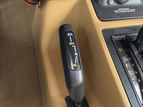 Used 2001 Jeep Wrangler Sahara AWD/4WD image 28